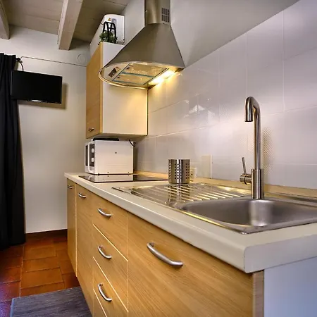 La Zulina Apartment *